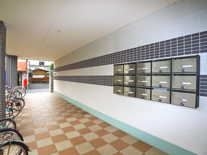 物件外観写真4　(建物設備)