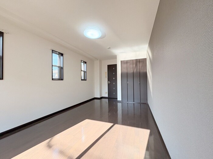 物件内観写真10　(居室)