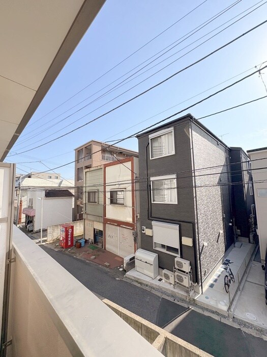 物件内観写真18　(室内からの展望)