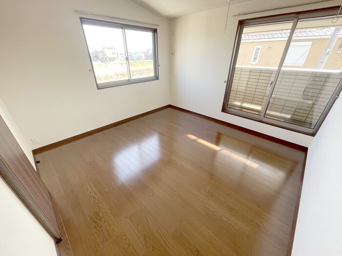 物件内観写真8　(居室)