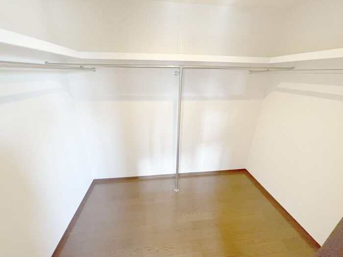 物件内観写真16　(収納)