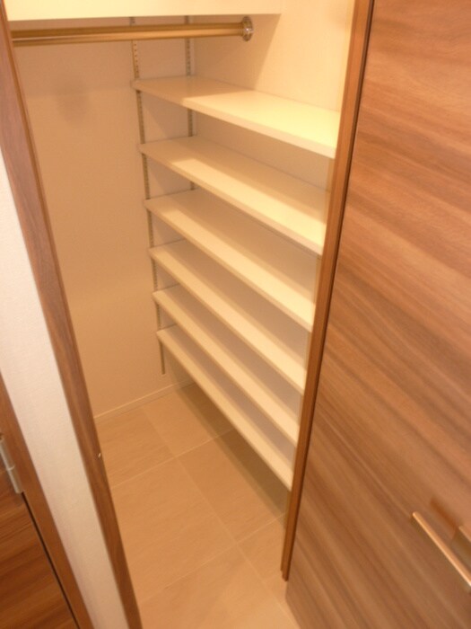 物件内観写真12　(靴箱)