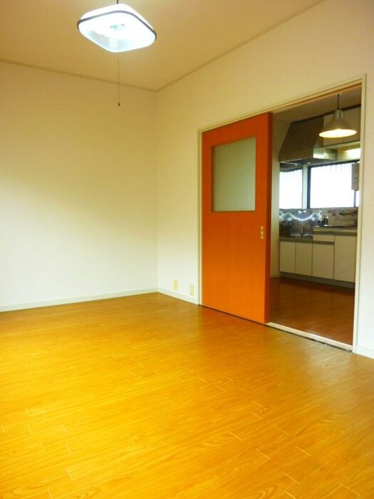 物件内観写真9　(居室)