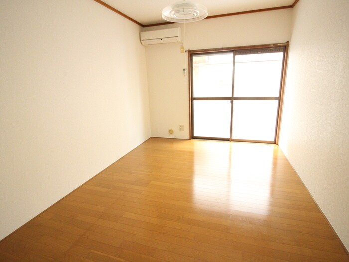 物件内観写真12　(居室)