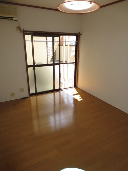 物件内観写真13　(居室)