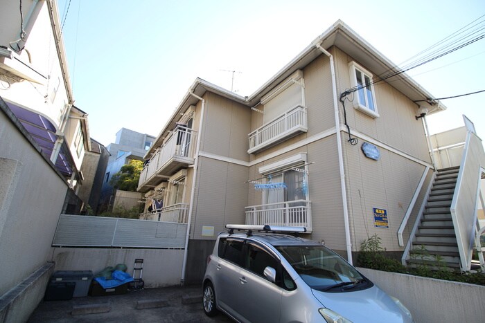 物件外観写真4　(駐車場)