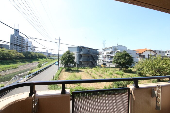 物件内観写真22　(室内からの展望)