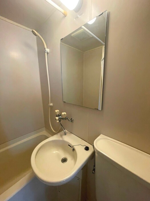 物件内観写真12　(洗面)