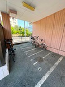 物件外観写真3　(駐輪場)