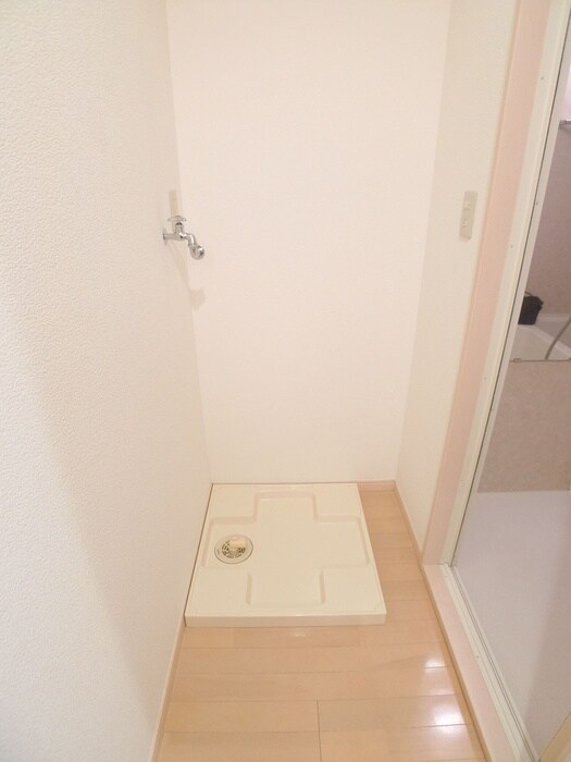 物件内観写真19　(洗濯機置場)