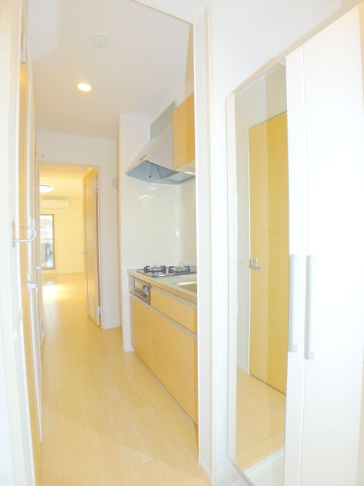 物件内観写真16　(廊下)