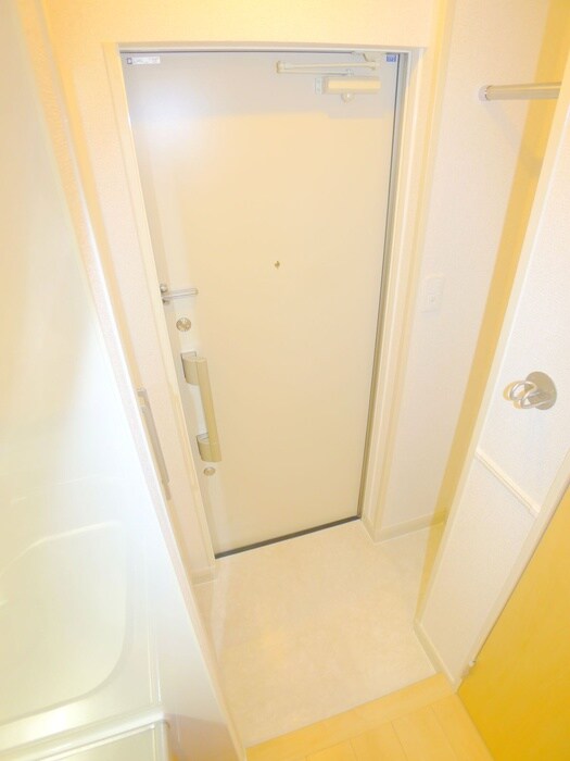 物件内観写真20　(玄関)