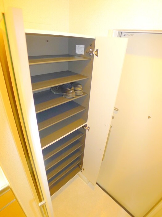 物件内観写真21　(靴箱)