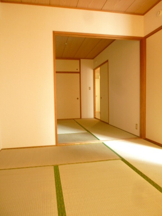 物件内観写真17　(居室)