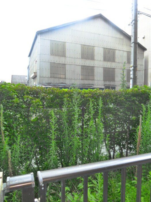 物件内観写真20　(室内からの展望)