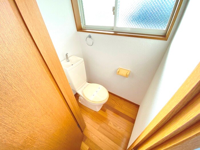 物件内観写真10　(トイレ)