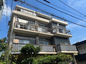諏訪台マンション(302)外観写真