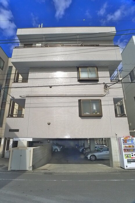 物件外観写真2　(外観写真)