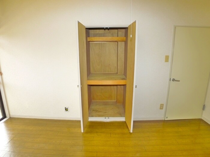 物件内観写真11　(収納)