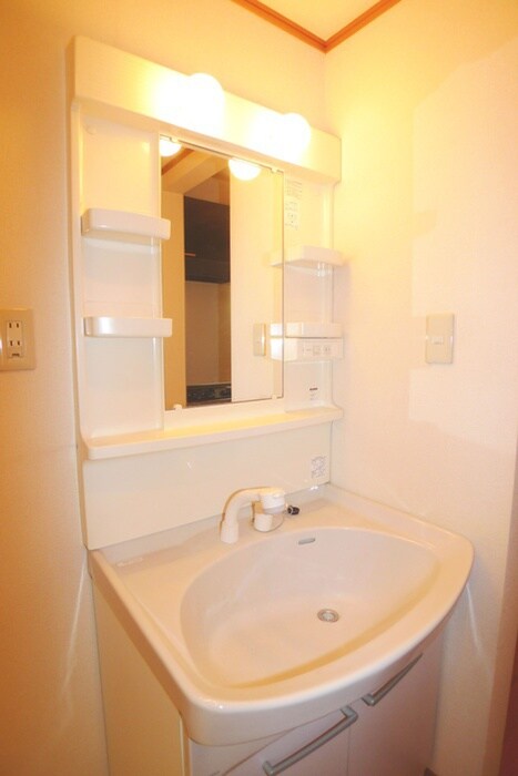 物件内観写真9　(洗面)
