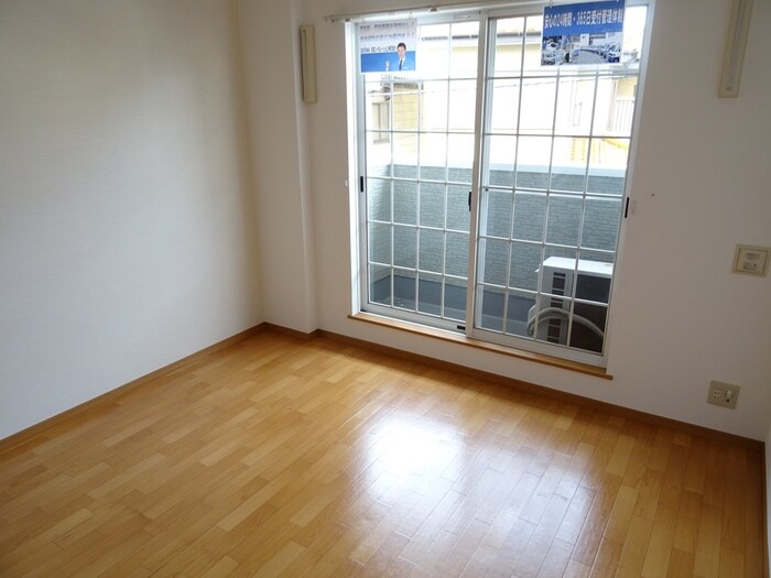 物件内観写真15　(室内からの展望)
