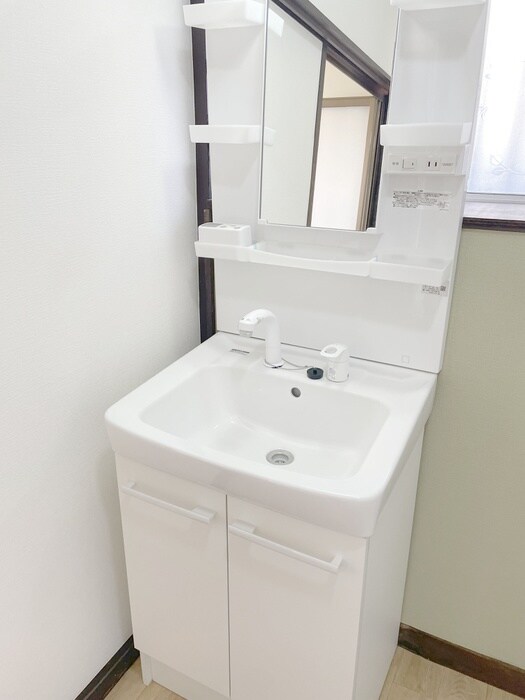 物件内観写真7　(洗面)