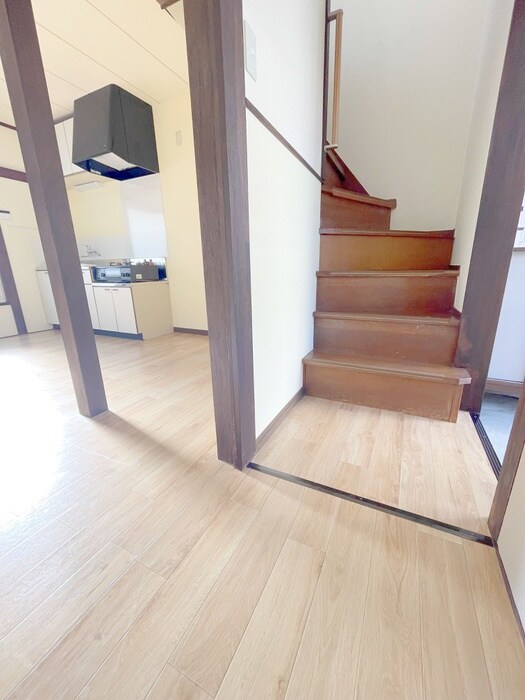 物件内観写真13　(廊下)