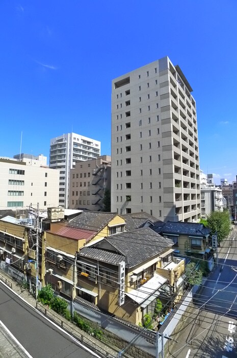 物件内観写真16　(室内からの展望)