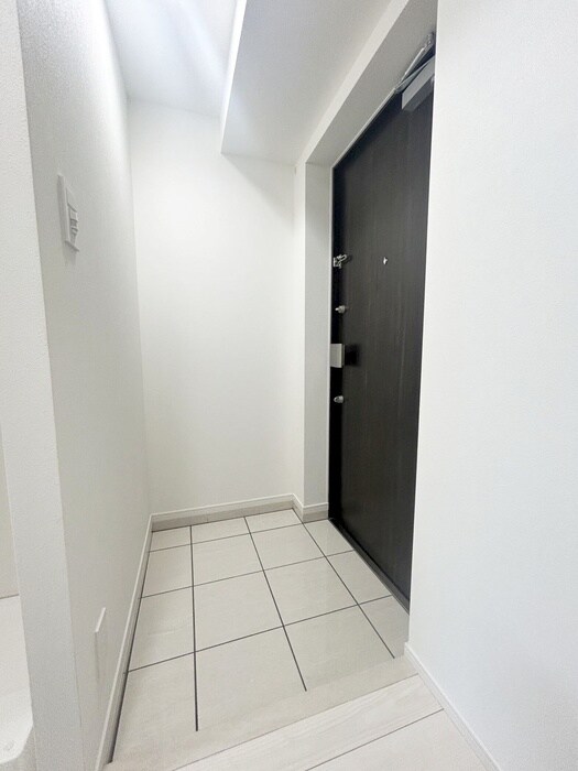 物件内観写真7　(玄関)