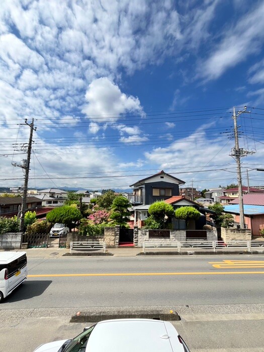 物件内観写真14　(室内からの展望)