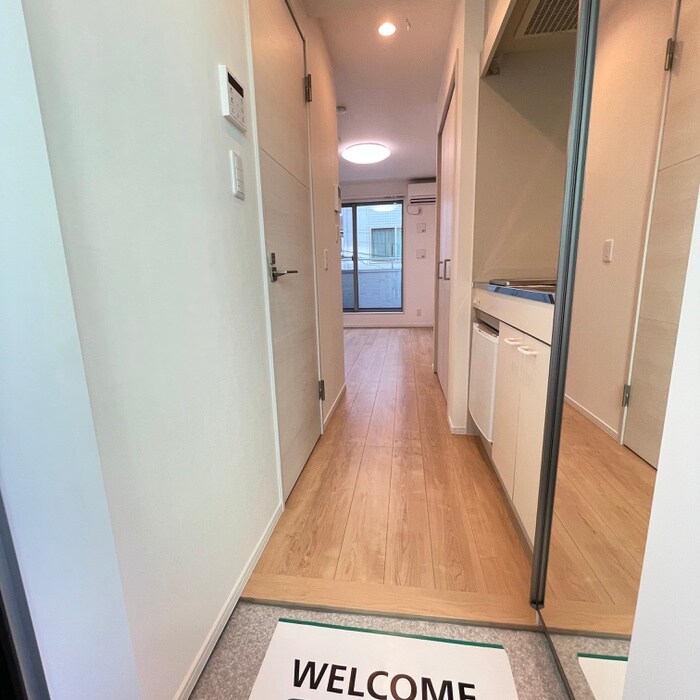 物件内観写真7　(玄関)