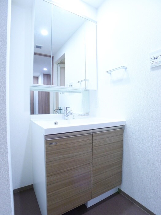 物件内観写真11　(洗面)