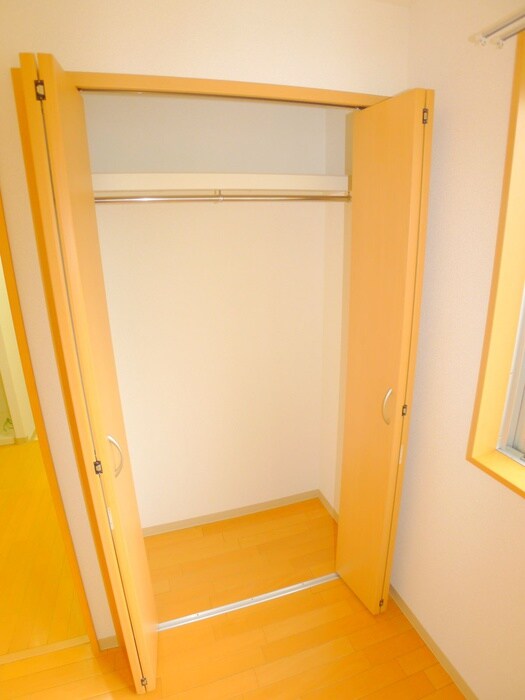 物件内観写真12　(収納)