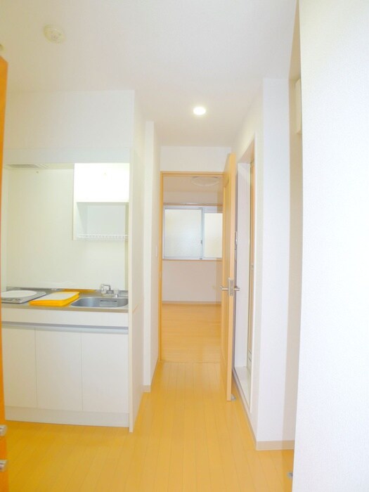 物件内観写真19　(廊下)