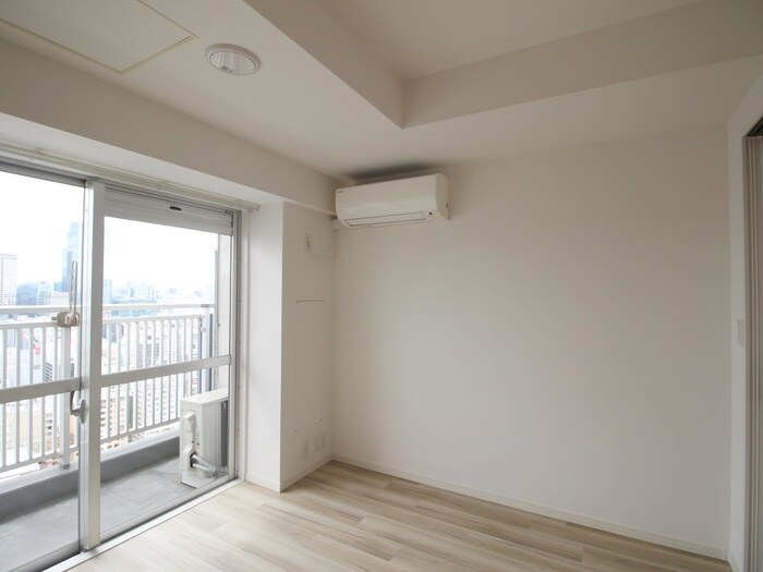 物件内観写真11　(室内からの展望)