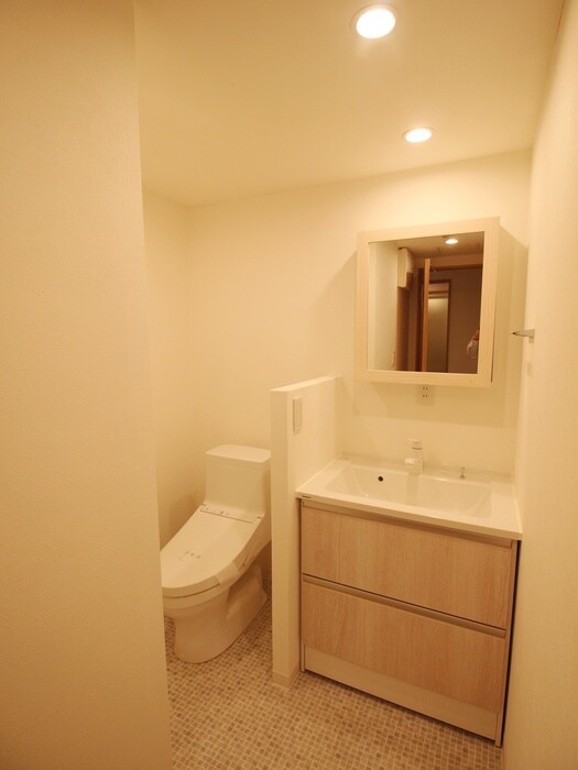 物件内観写真13　(洗面)