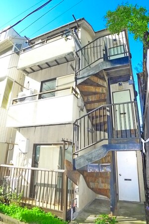 メゾン情野外観写真