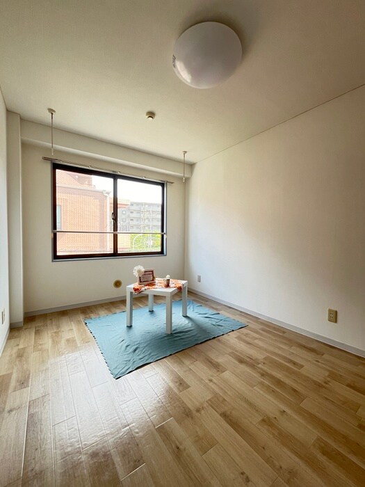 物件内観写真7　(居室)