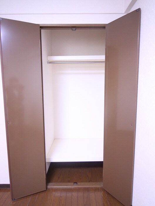 物件内観写真15　(収納)