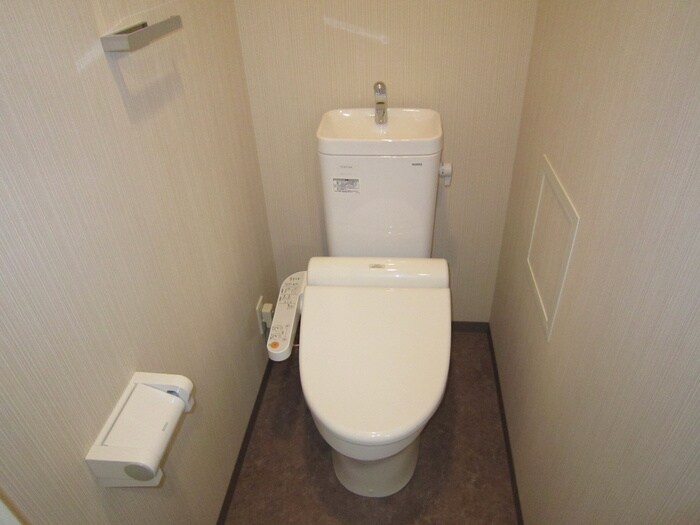 物件内観写真13　(トイレ)