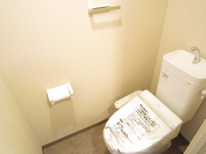 物件内観写真14　(トイレ)