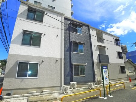 ラピスラズリ松戸外観写真