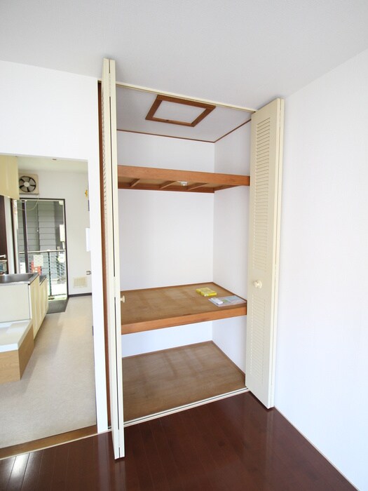 物件内観写真9　(収納)