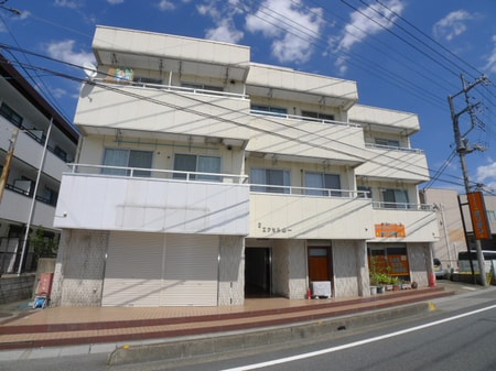 エクセル山一外観写真