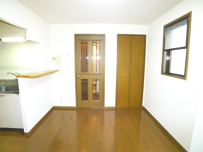 物件内観写真16　(内観写真)