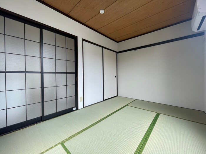 物件内観写真10　(居室)