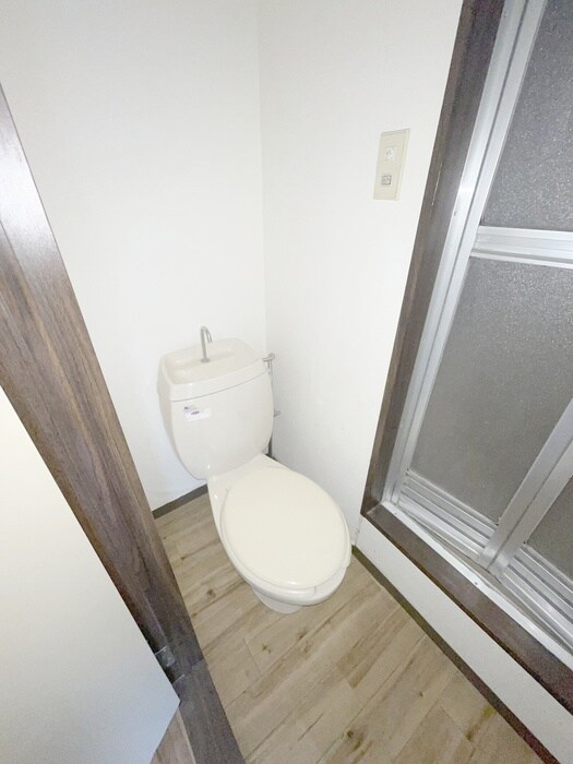 物件内観写真13　(トイレ)