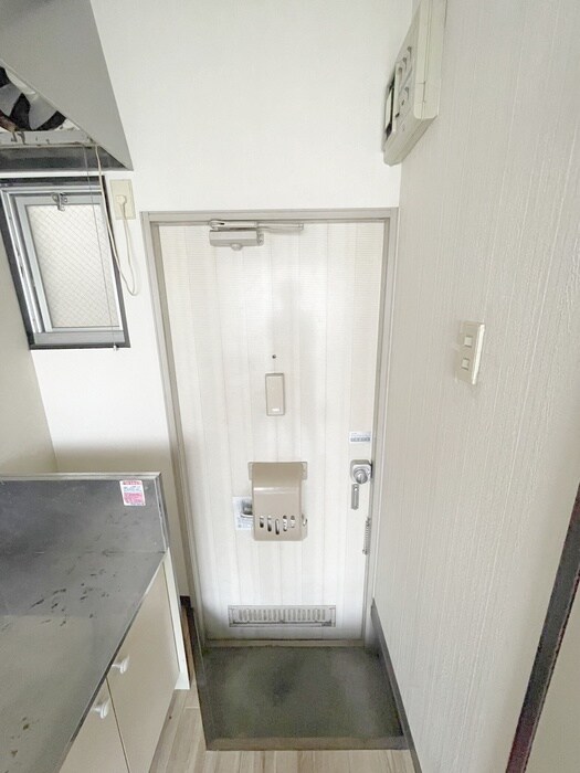 物件内観写真22　(玄関)