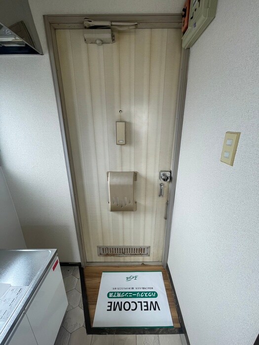 物件内観写真22　(玄関)