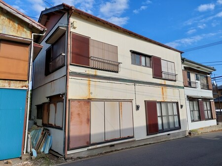 新倉アパ－ト外観写真
